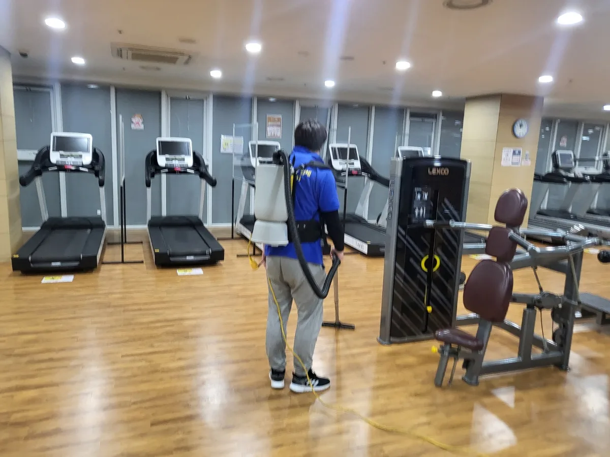 양양군 손양면 헬스장 샤워실 장비 주변 정밀 위생청소 사례 - 행진크린